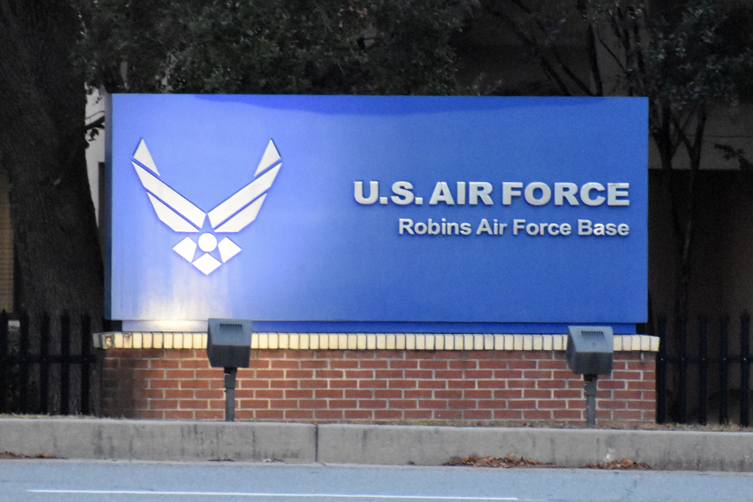 Emplaye Icono Robins Air Force Base employee indicted in federal court – Houston Home ...