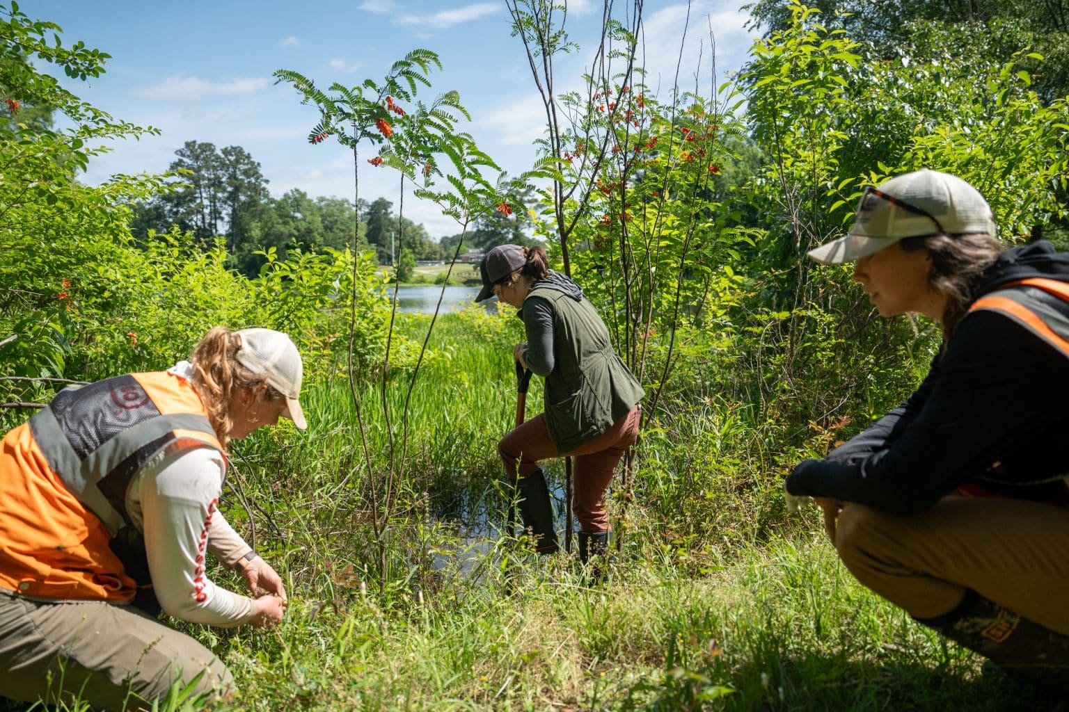 Natural Resource Management Program Robins’ Natural Resources Program supports mission by managing outdoor ...